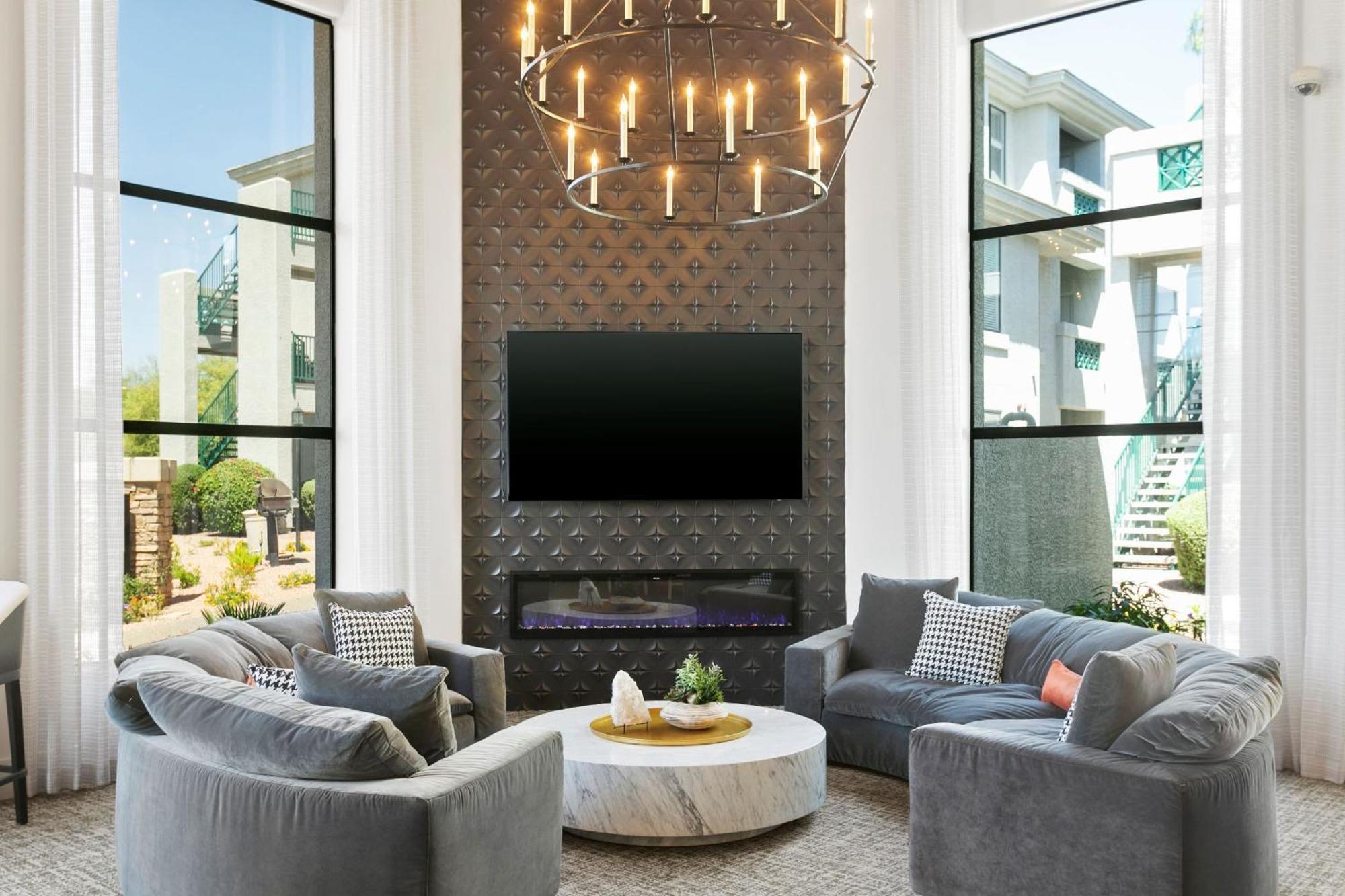 Apartment Cozysuites At Kierland Commons With Pool #13 *